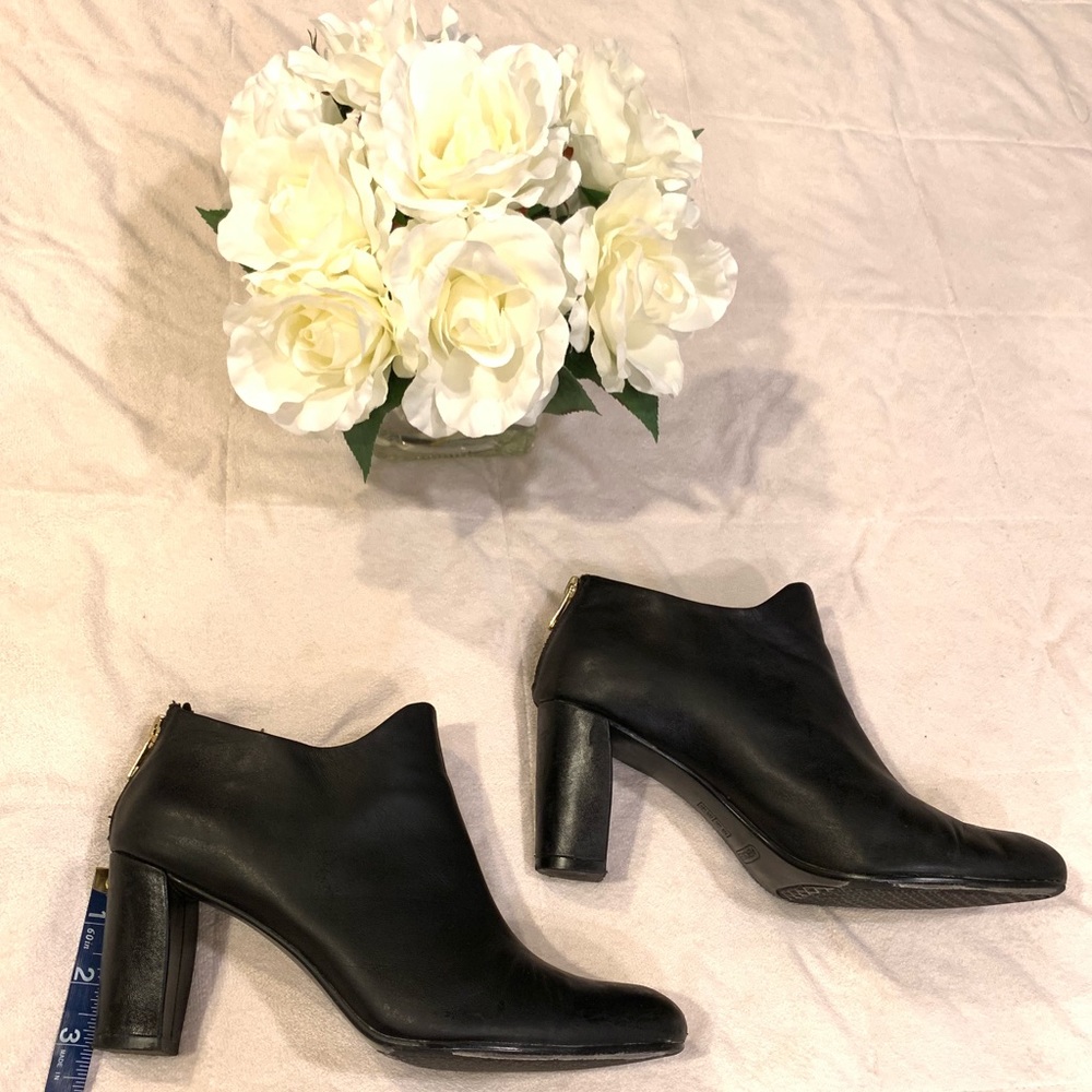 Aerosoles Trustworthy boots 8.5 gold heel zipper